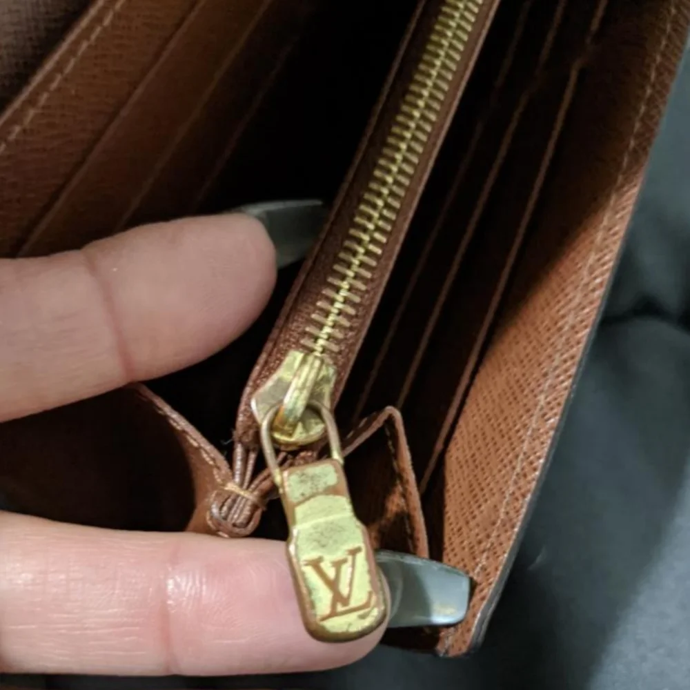 Louis Vuitton Sarah Wallet